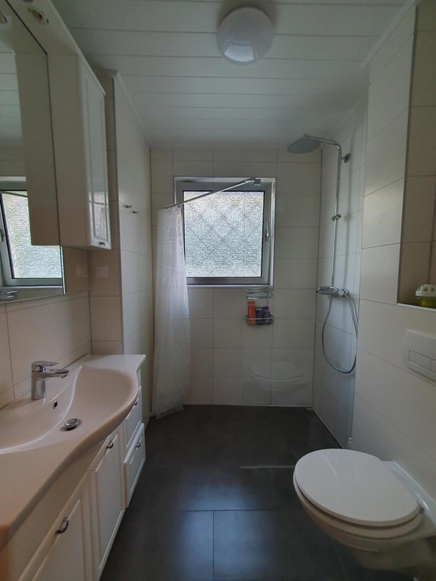Privatzimmer Im Schlesischen Viertel - Nahe Uniklinik Mainz Exterior photo